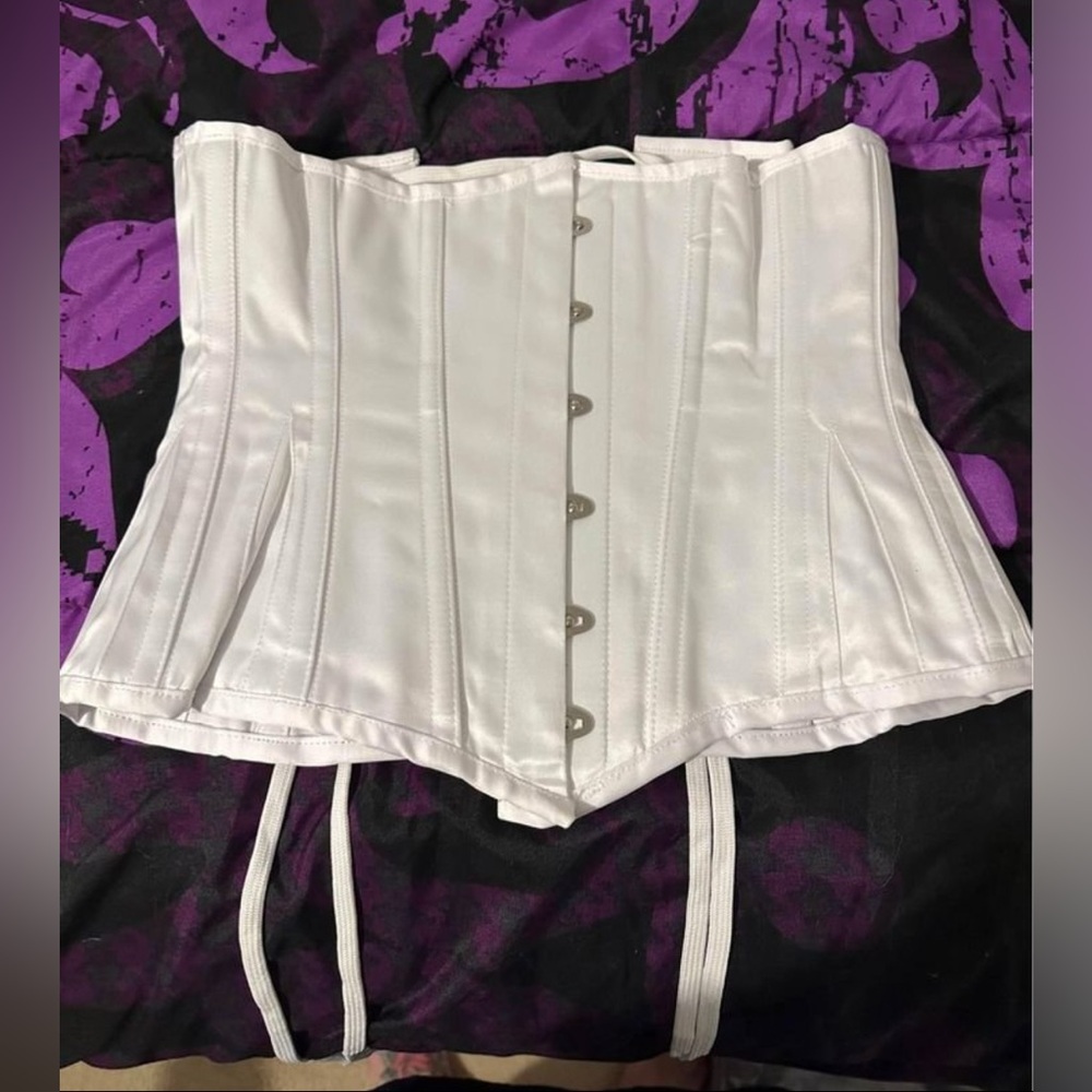 24" White Underbust Corset